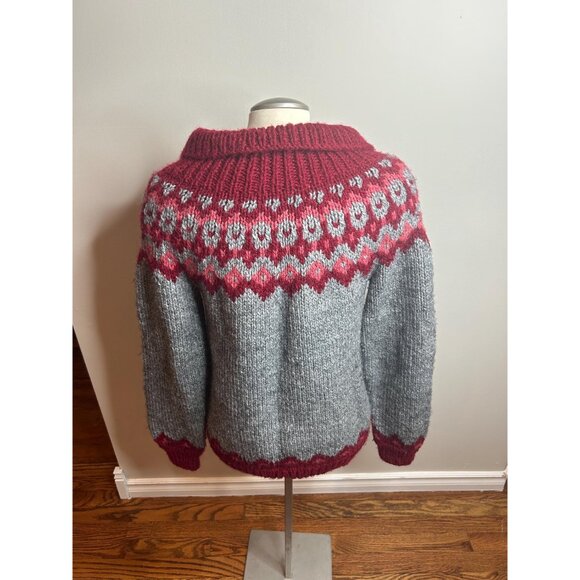 Vintage Icelandic sweater knit cardigan winter warm cozy handmade by a grandma - Picture 2 of 6